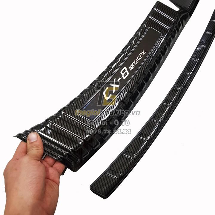 Bộ Ốp bậc cốp Mazda CX8, CX-8 vân Carbon