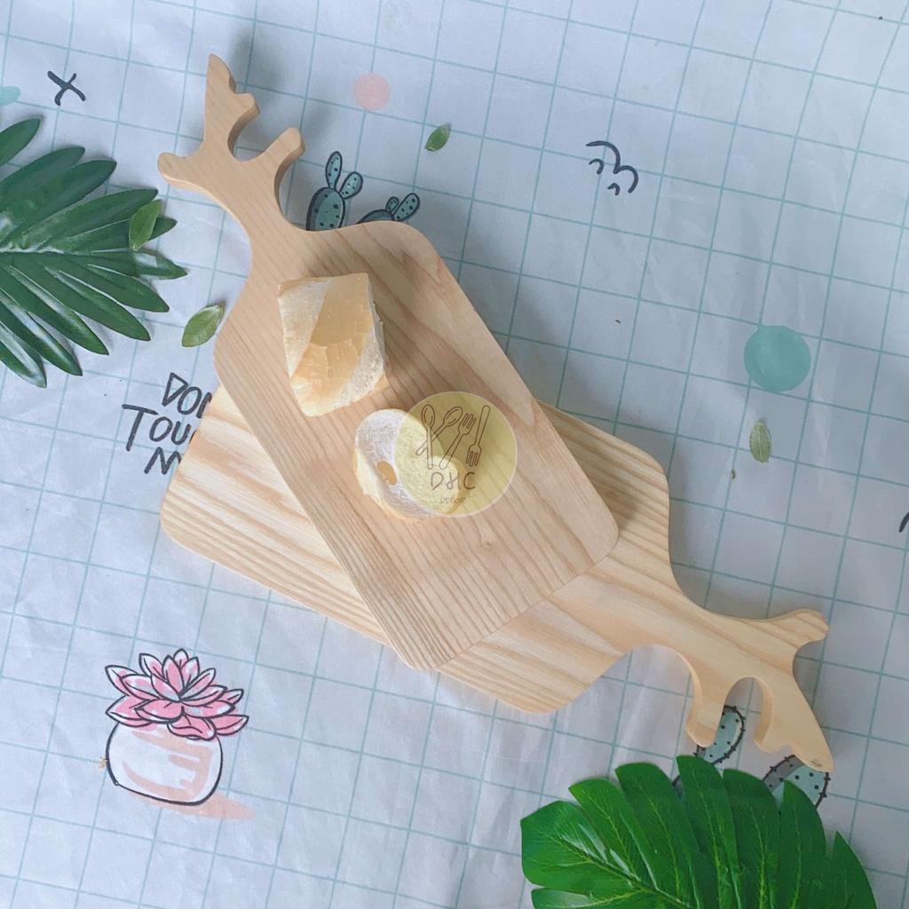 Thớt gỗ Tần Bì nguyên khối hình chữ nhật có tay cầm cành cây hàng đẹp đựng đồ ăn ,Decor trưng bày, chụp hình sản phẩm