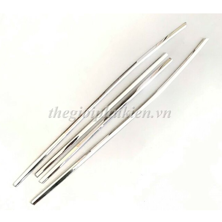 Bộ nẹp viền cong kính, chân kính xe Mazda CX5, CX-5 2018- 2019- 2020- 2021- 2022 chất liệu inox