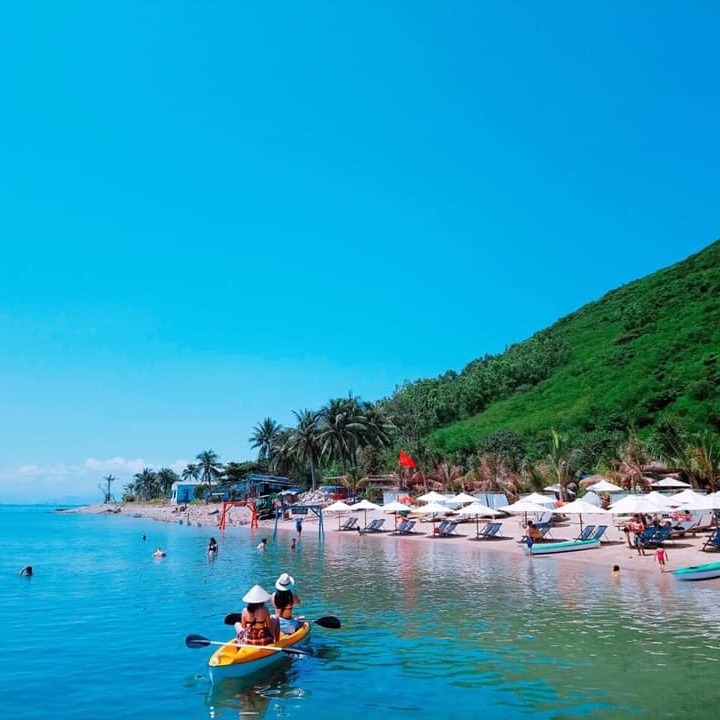 Hình ảnh Tour Nha Trang 01 Ngày Bằng Cano: Du Ngoạn Vịnh - Đảo Robinson - Tiệc Nổi Trên Biển, Khởi Hành Hàng Ngày