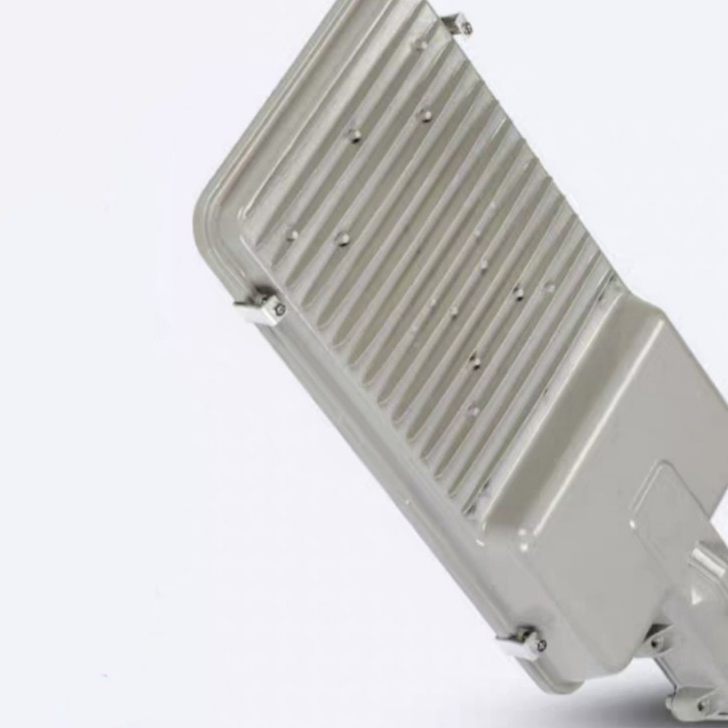 ĐÈN ĐƯỜNG NĂNG LƯỢNG MẶT TRỜI 500W