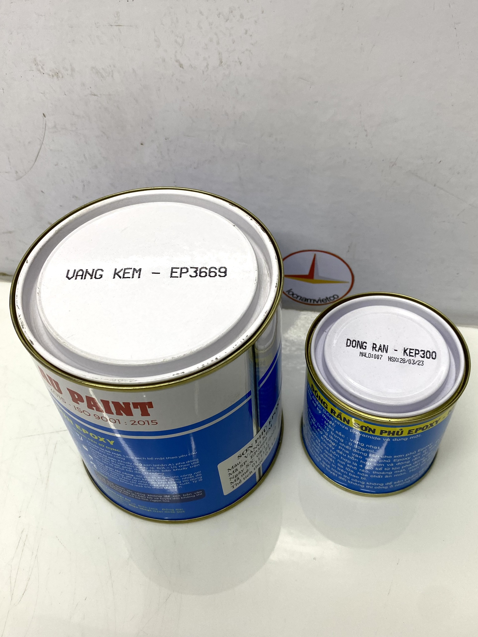 Sơn Epoxy Hải Âu màu vàng kem EP669 1L/Bộ