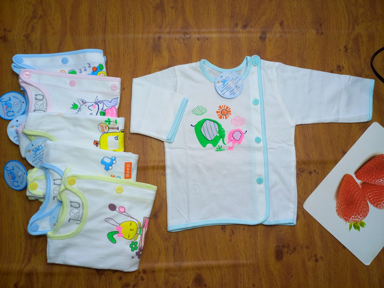 Áo sơ sinh Tay Dài bác sĩ trắng JOU, chất vải cotton 100% cao cấp mềm, mịn, thoáng mát cho bé từ 3-10 kg