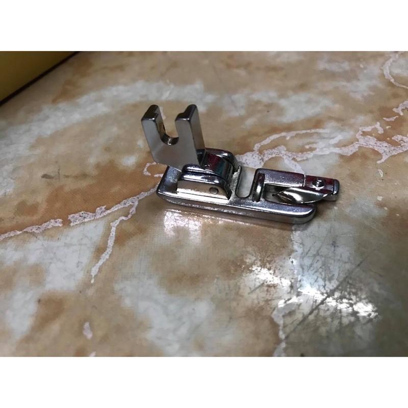 Chân vịt cuốn lai cuốn biên máy gia đình