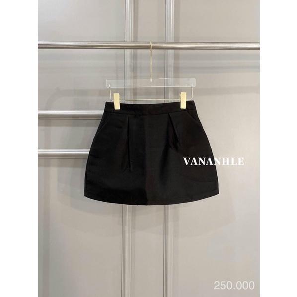 Chân váy tafta đen trắng có quần bên trong
