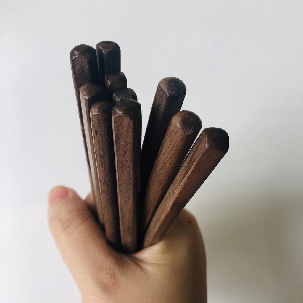 ĐŨA GỖ ÓC CHÓ Nhỏ 19cm, Đũa Gỗ Ăn Cơm Cho Bé, An Toàn Cho Sức Khỏe, Đũa Gỗ Tự Nhiên, Chụp Ảnh Decor