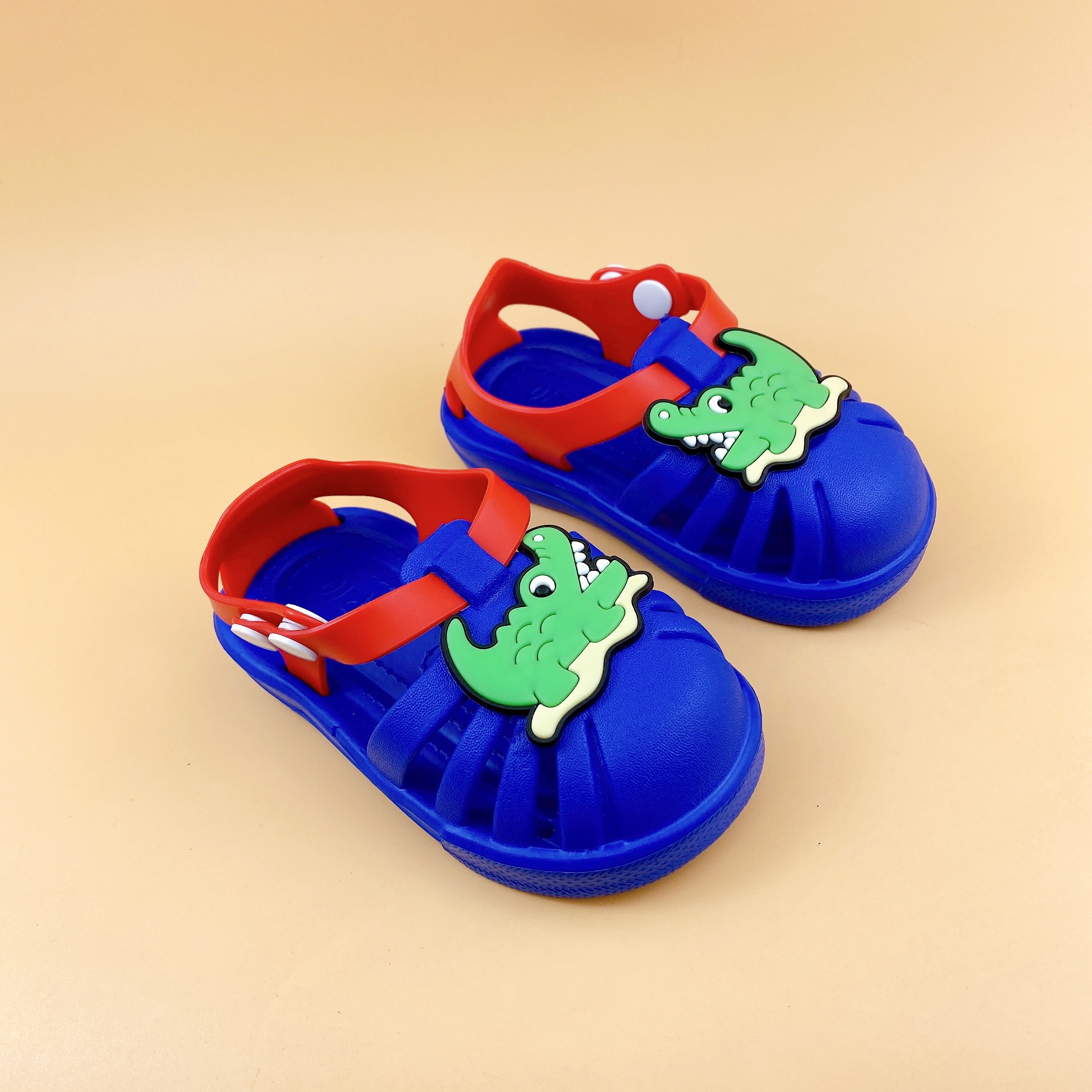 Dép quai hậu cho bé, sandal Mario 3905 siêu nhẹ đế chống trơn trượt
