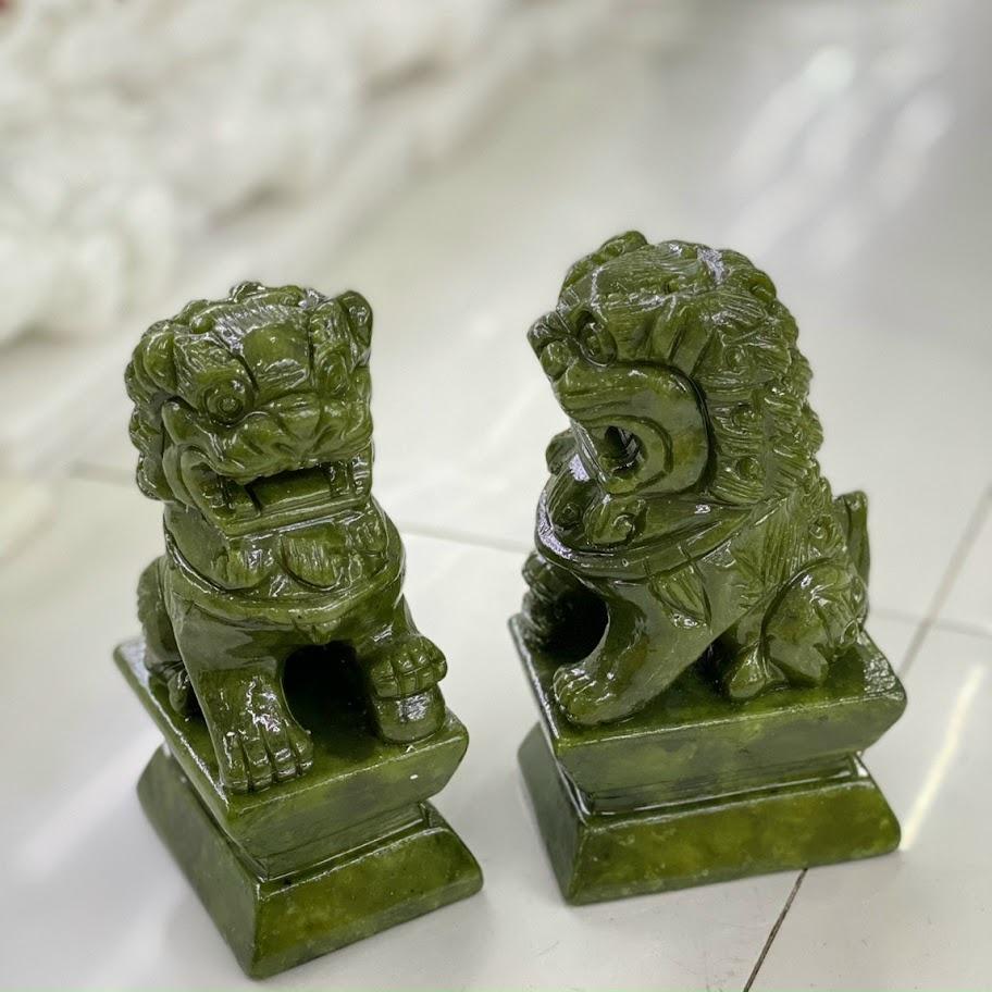 Cặp sư tử xanh lục serpentine