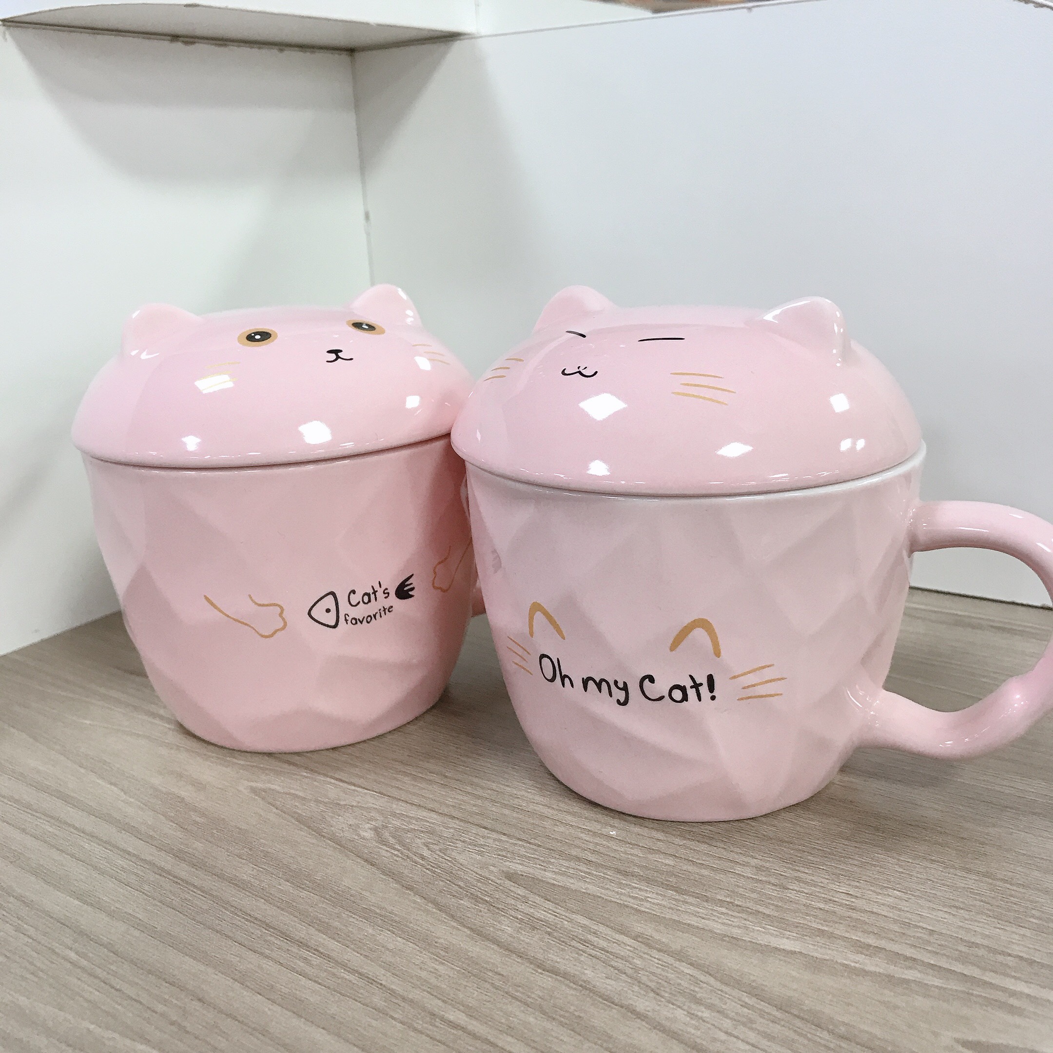 Cốc sứ Oh my cat! hình mèo trên nắp + thìa YM6250