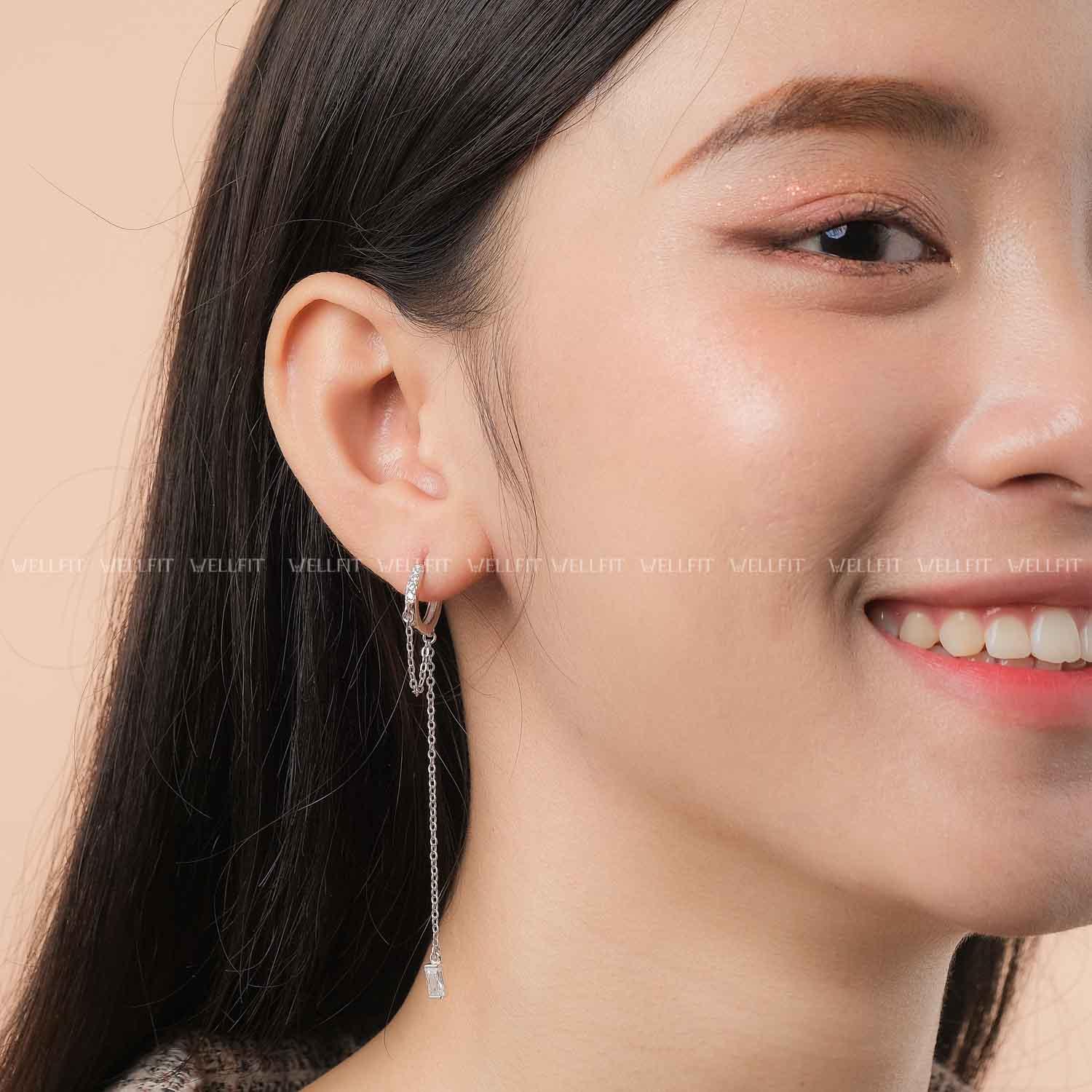 Hoa tai đuôi dài đính đá phong cách đơn giản hiện đại ấn tượng hàn quốc-HTB0021