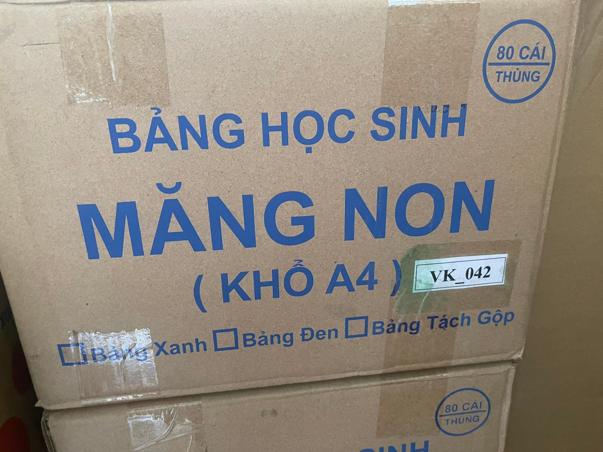 Bảng đen học sinh 4 ô ly Măng non khổ A4