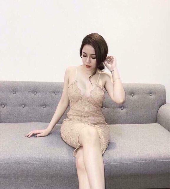 Đầm body 2 dây xẻ ngực phối lưới