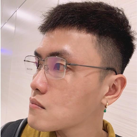 GỌNG KÍNH TITAN W MEN CHẤT LIỆU VƯỢT TRỘI SIÊU NHẸ SIÊU BỀN – W909