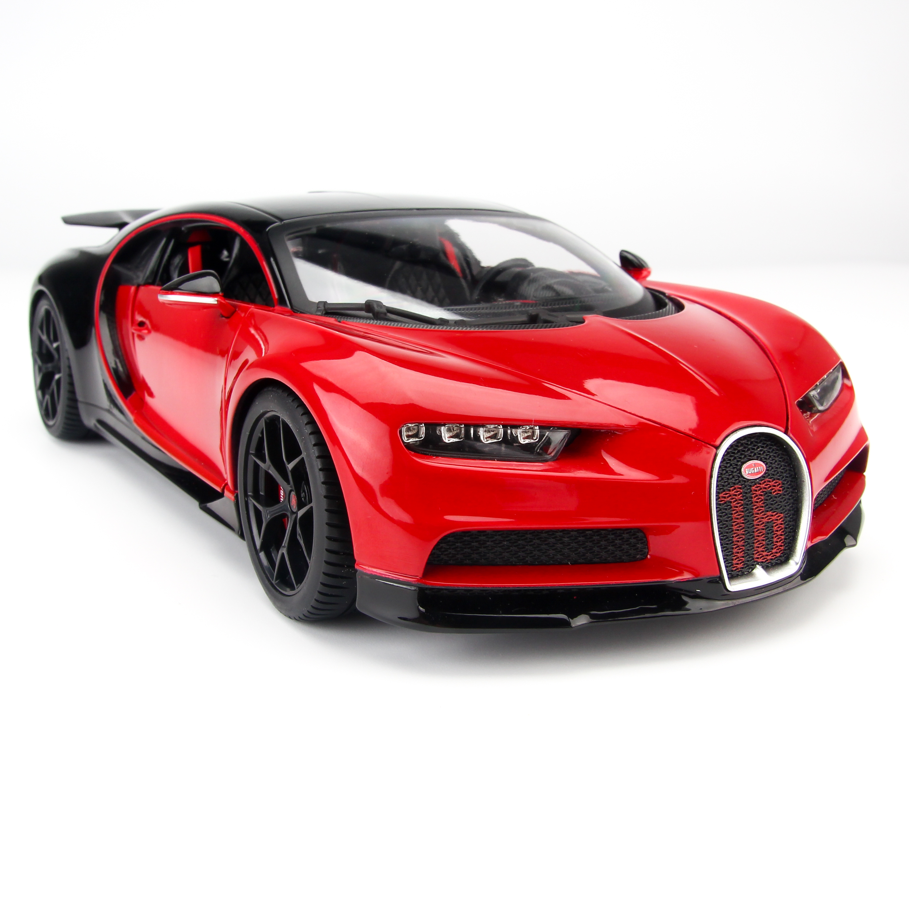 Mô hình xe Bugatti Chiron Sport 16 1:18 Bburago 18-11044