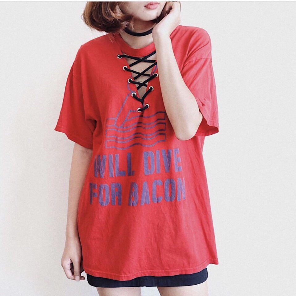 Áo choker tay lỡ nữ. Áo thun kiểu nữ. Áo thun tay lỡ nữ chất cotton tici 365. Áo đan dây. Họa tiết: trơn, sọc ngang, chữ, ngôi sao, chim đại bàng
