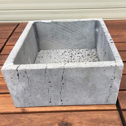 Chậu trồng cây hình vuông cao 10cm x R20 xD20cm xinh xắn bằng đá ong xám tự nhiên trang trí bàn làm việc, ban công