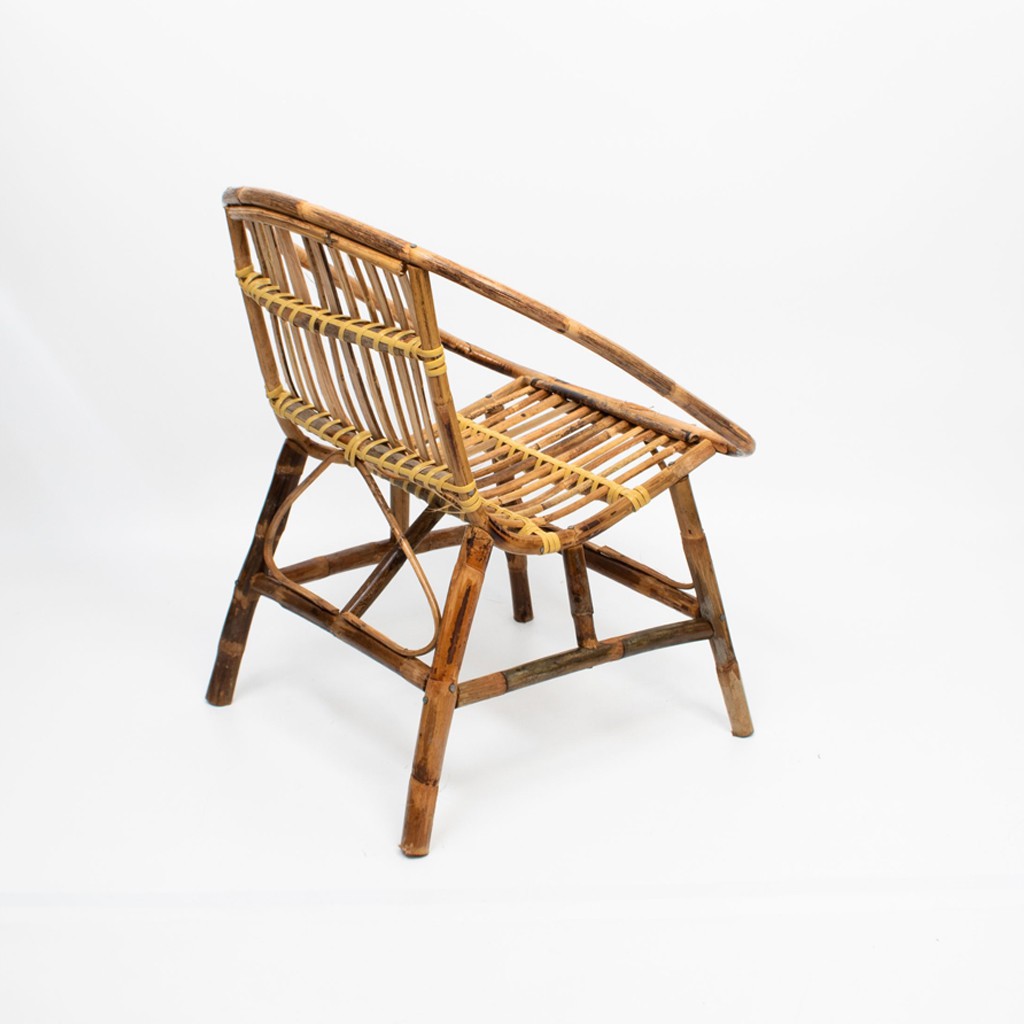 Combo Bộ bàn ghế mây tre đan tự nhiên và bàn gỗ xà cừ, phù hợp làm quán Cafe