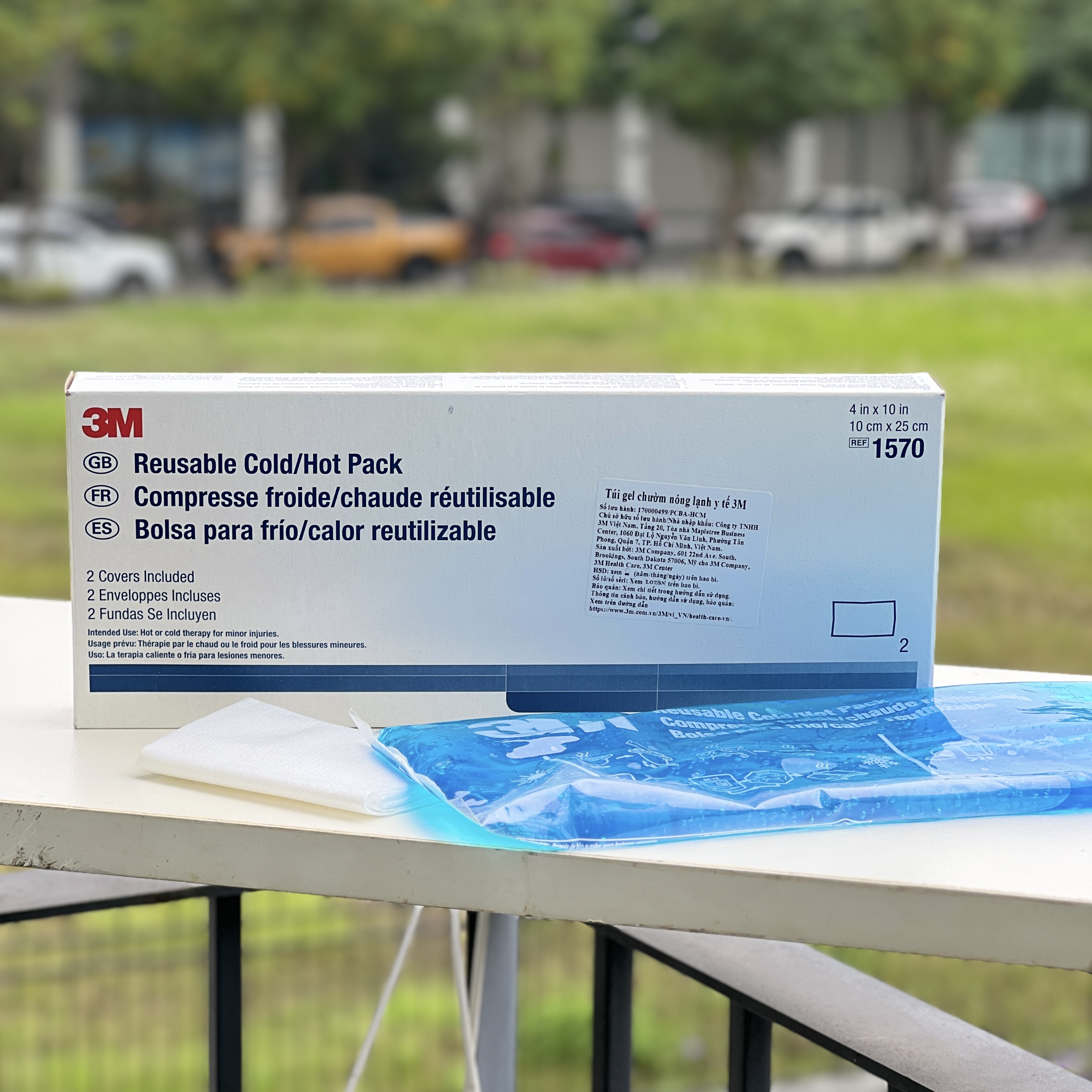 Túi Chườm Nóng Lạnh 3M Nexcare 1570 tái sử dụng nhiều lần, 2 túi/hộp, sản xuất tại Mỹ