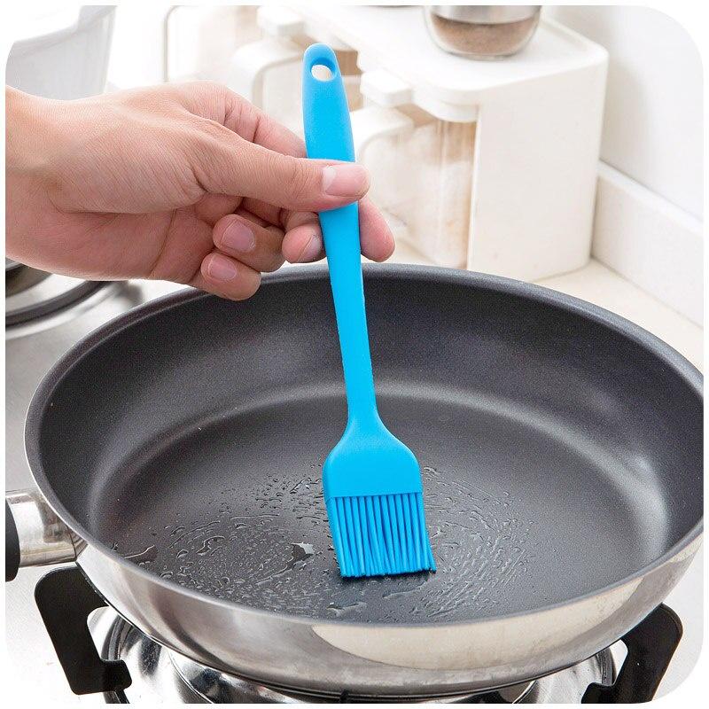 1pc Silicone Oil Brush BBQ Brush Kitchen Bakeware High Temperature Resistant Brush