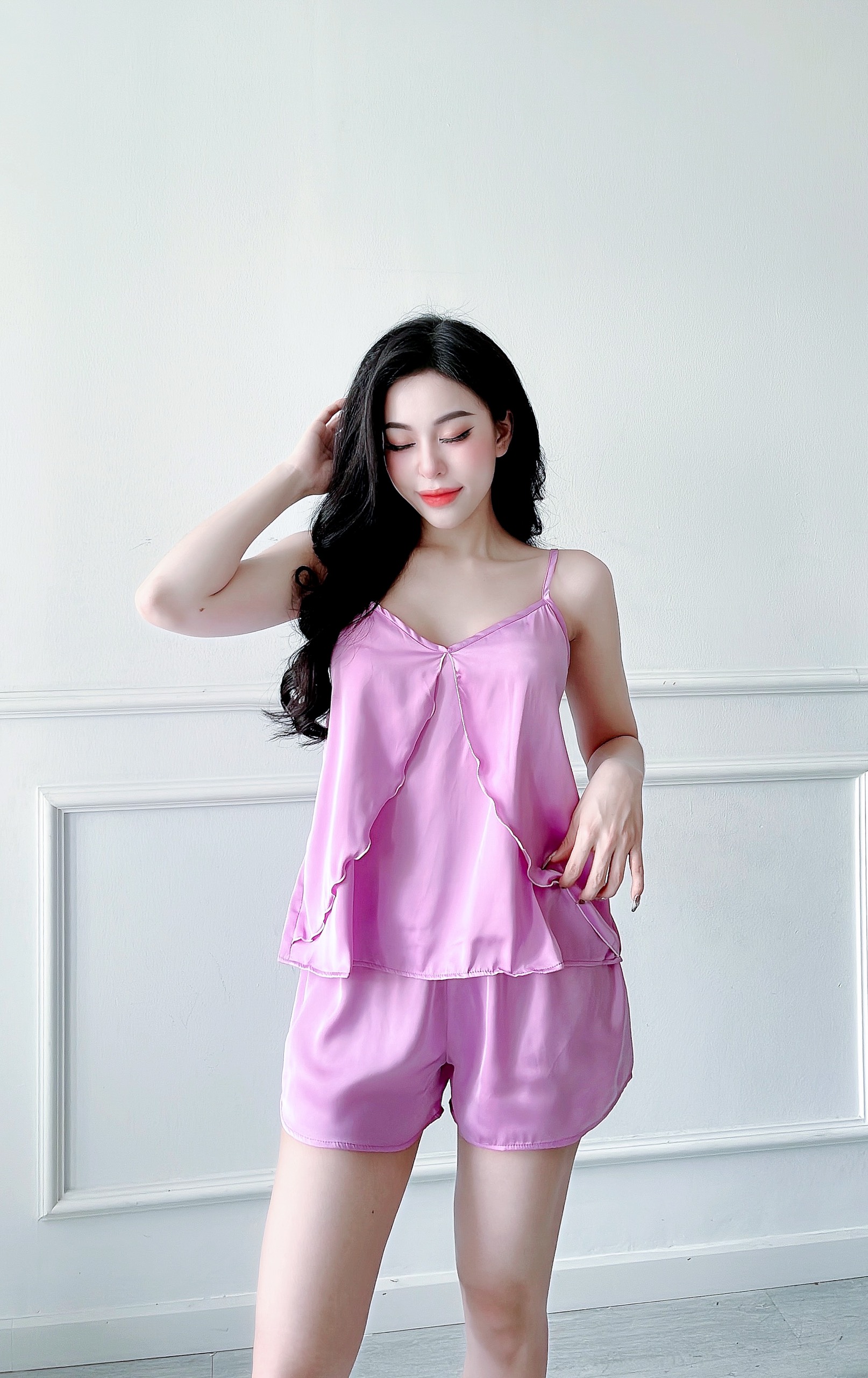 Đồ bộ mặc nhà , đồ mặc ngủ nữ hai dây lụa phối xẻ tà xinh xắn Dreamy- DN30