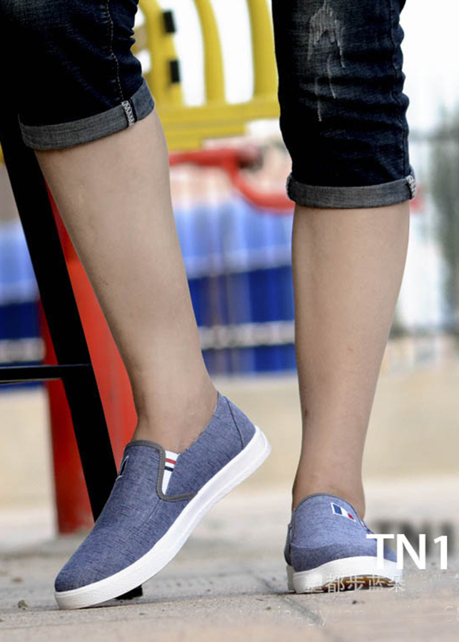 Giày Sneaker Nam Kiểu Dáng Thể Thao Năng Động - Màu Xanh Navy - TN11