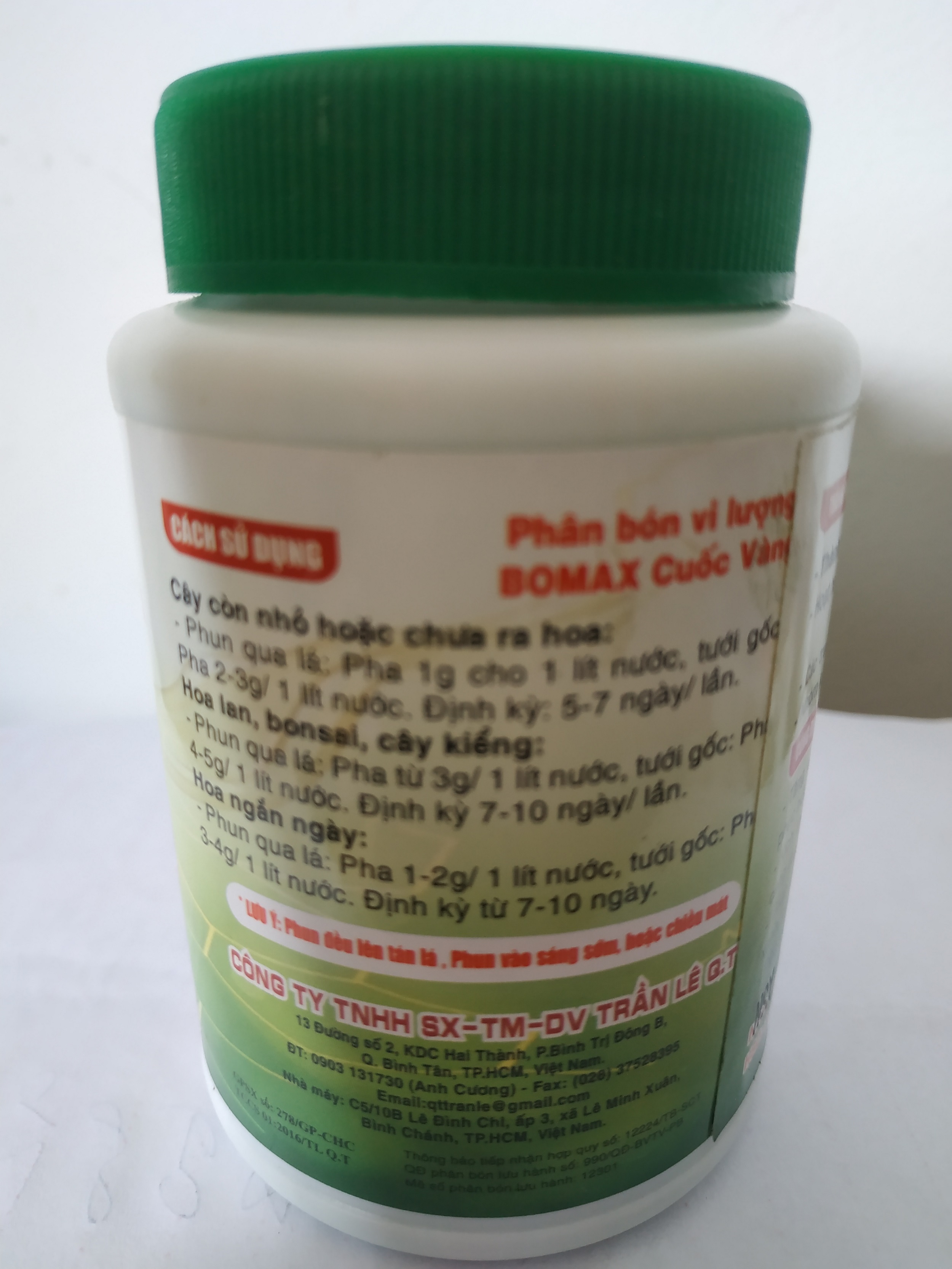 Phân bón vi lượng NPK 30-10-10+TE dưỡng cây-nảy chồi- xanh lá - chai 500 gram bomax