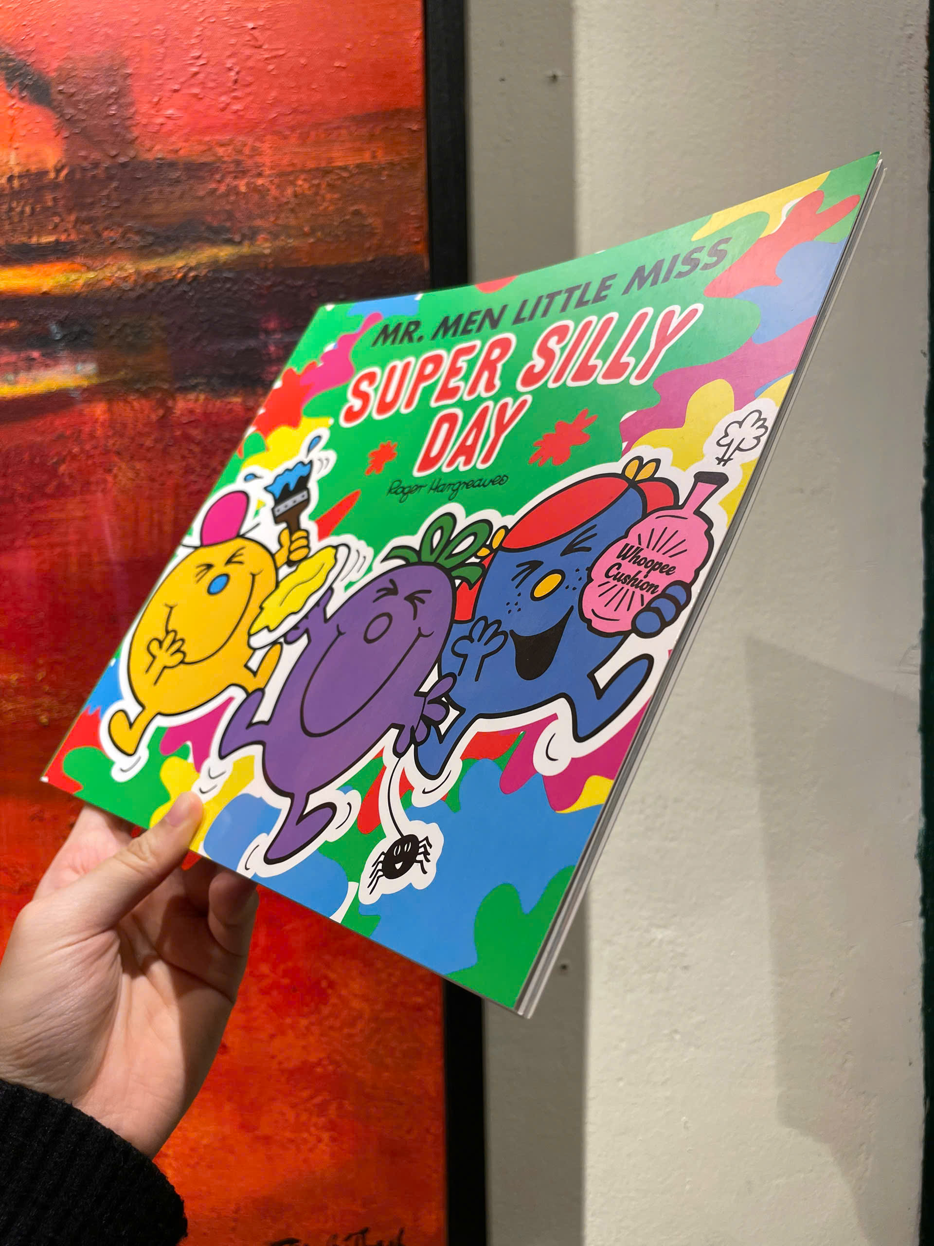 Mr Men Little Miss Super Silly Day by Roger Hargreaves - Children Picture book in English