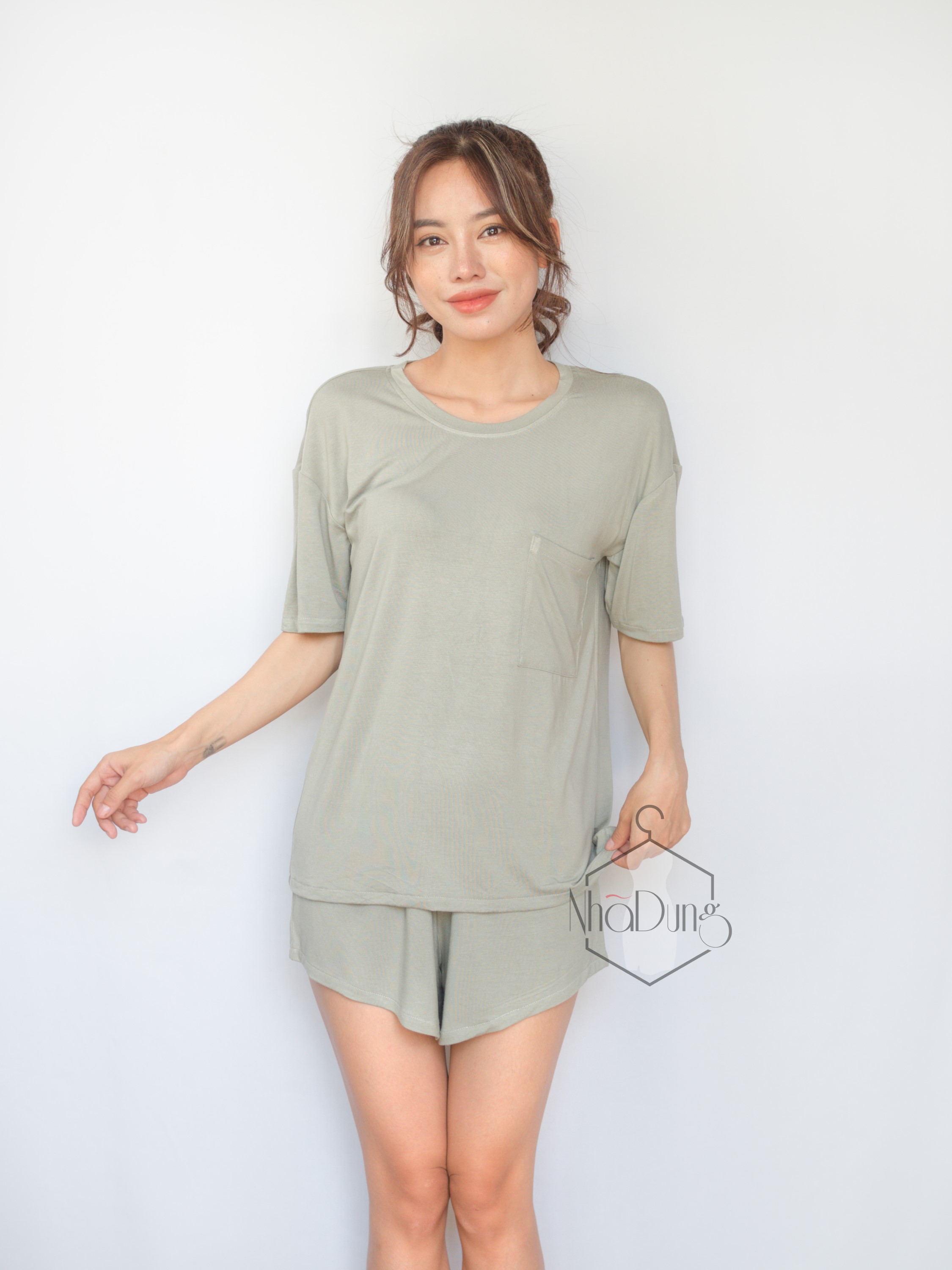 Đồ bộ nữ mặc nhà vải thun cotton trơn co giãn mềm mịn thấm hút mồ hôi đủ size từ 40-75kg - L