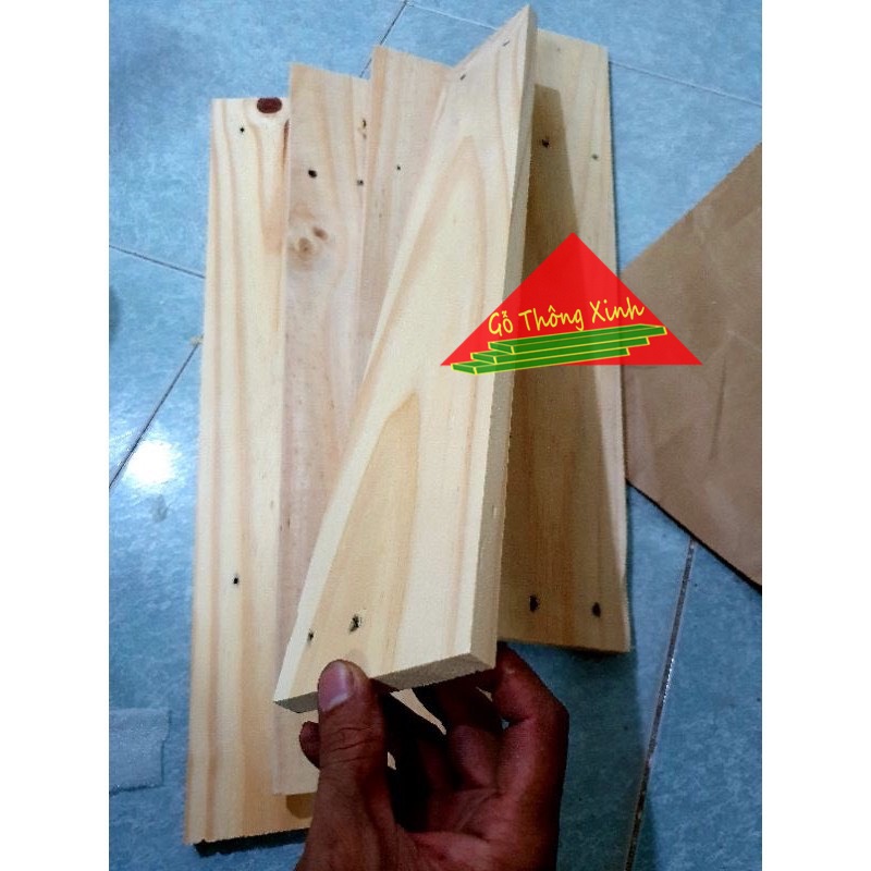 Bó 5 thanh gỗ thông pallet dài 50cm, rộng 9.2cm, dày 1.4cm bào láng 4 mặt đẹp phù hợp làm trang trí, làm kệ tủ