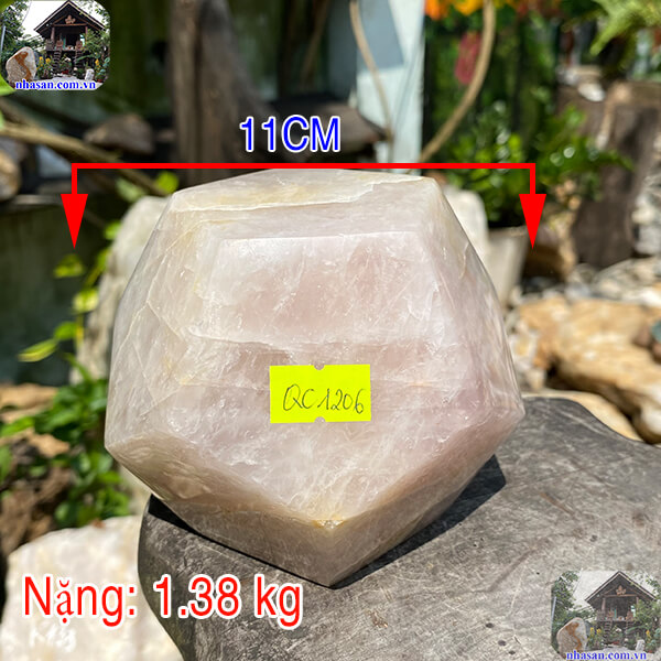 Quả cầu thạch anh hồng 12 mặt NHA SAN QC1206 Món quà ý nghĩa cho người mệnh Thổ -1.38 Kg (ĐK: 11cm)