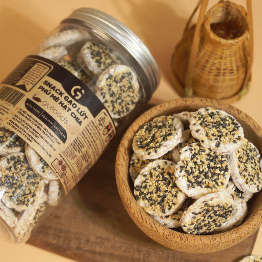 Snack gạo lứt phủ mè hạt chia GUfoods - Topping béo bùi giòn rụm, Tiện lợi, Giàu chất xơ, Eat clean, Thuần chay - Bánh kẹo Tết - Quà Tết