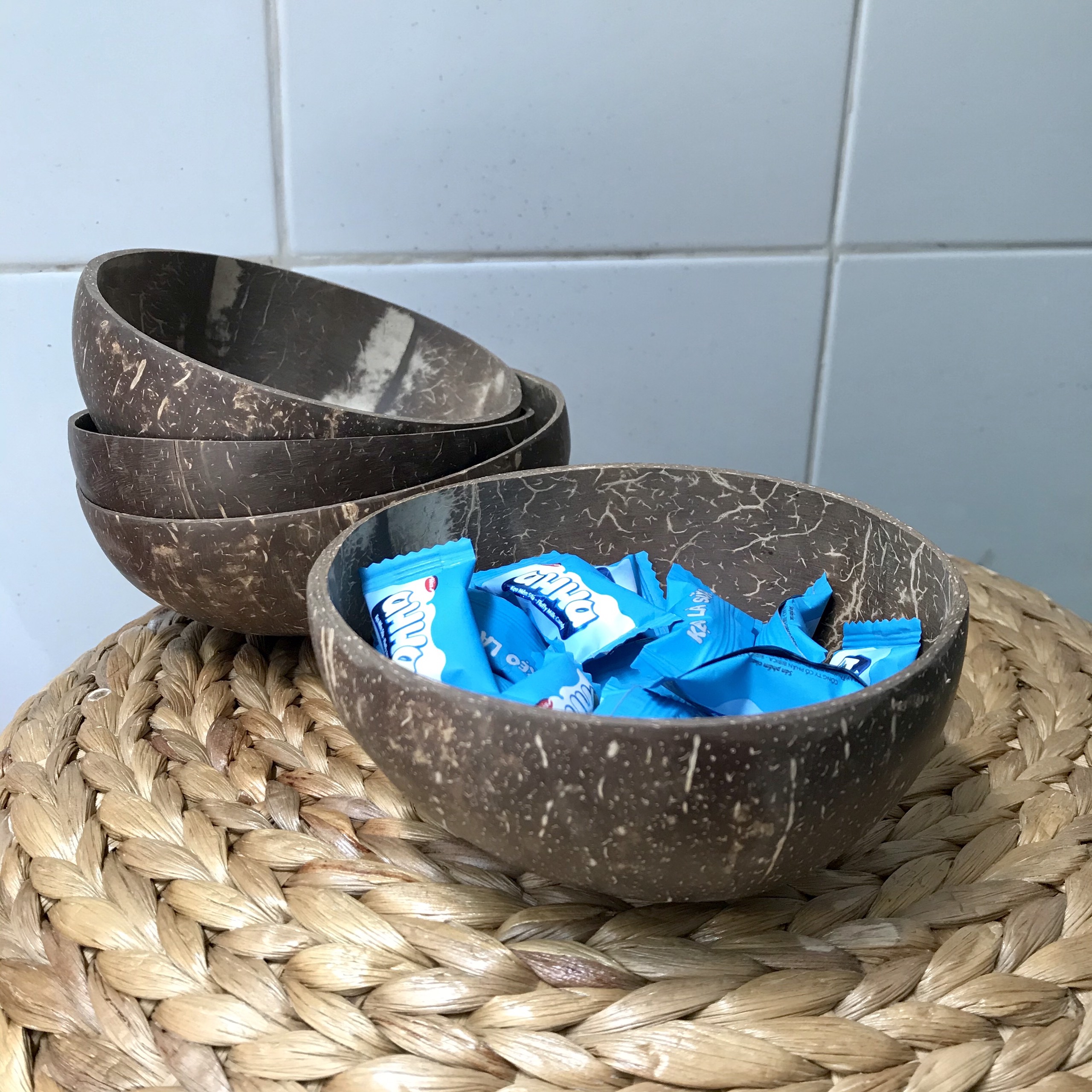 Đĩa gáo dừa tự nhiên - Natural coconut Bowl and plates