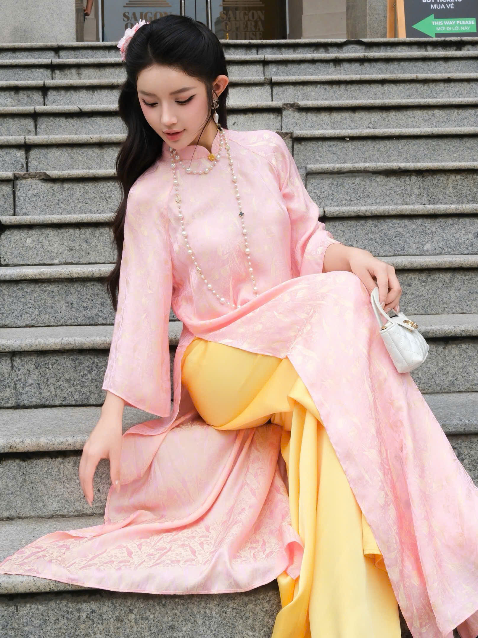 Áo dài Uyên Dao NGADO , áo dài Tết , áo dài cách tân , áo dài truyền thống