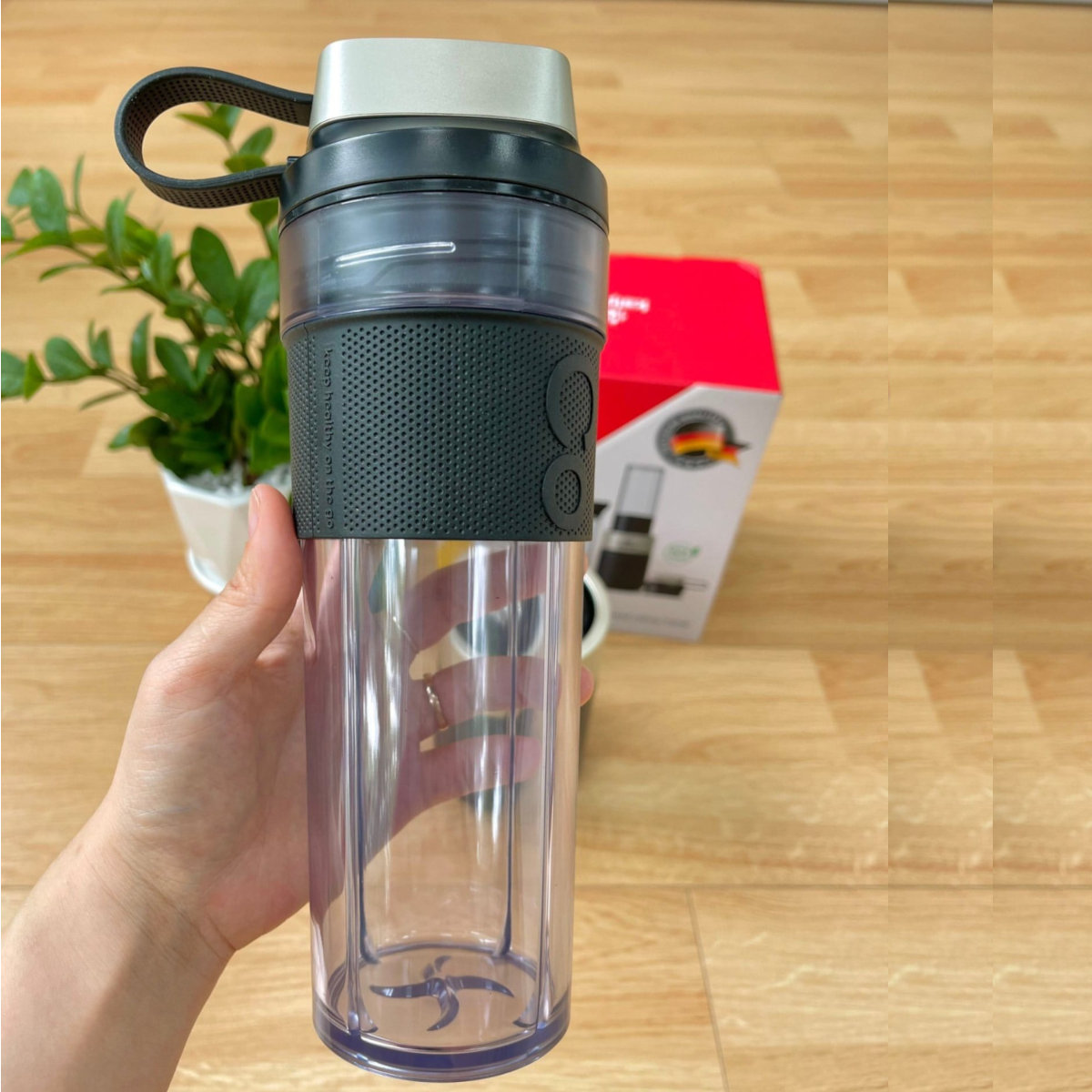 Máy xay sinh tố mini Kalpen Đức B6 công suất 700W tặng Bình 500ml - Hàng chính hãng