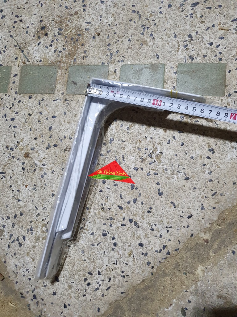 Cặp giá đỡ kệ gỗ dài 30cm bằng sắt đã sơn màu trắng rất chắc chắn chịu lực tốt trên 30kg