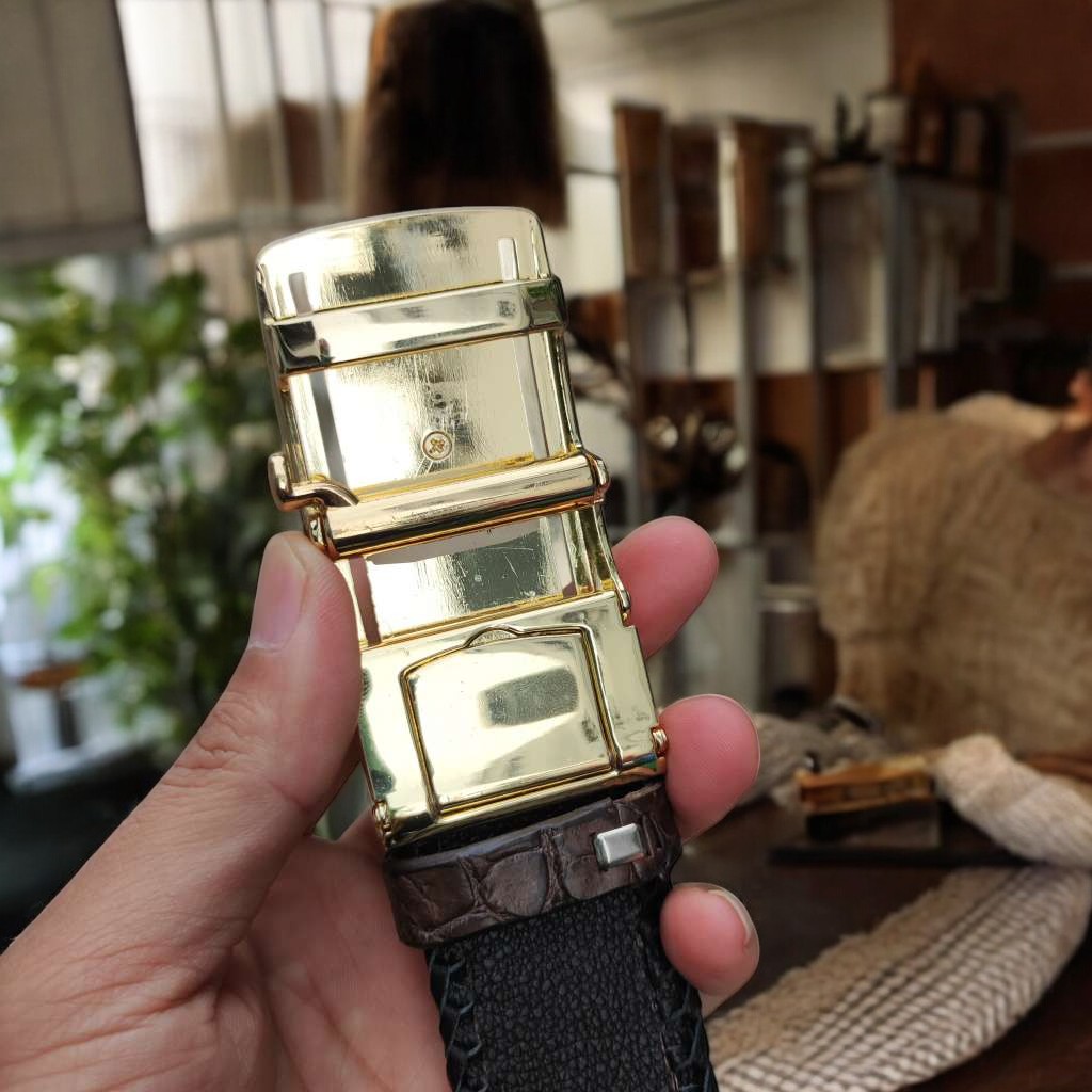 Thắt lưng da cá sấu nam đan viền thủ công rất đẹp! N53N_V (mặt vàng)