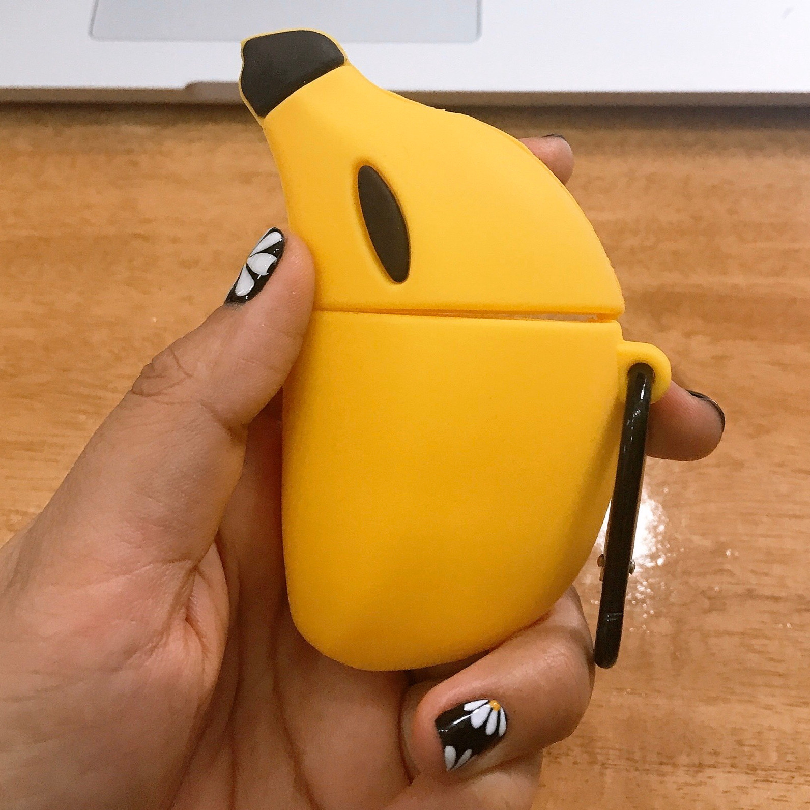 Bao Case Silicon Cho Tai Nghe Apple AirPods 1 / AirPods 2 -  Hình Quả Chuối Vàng