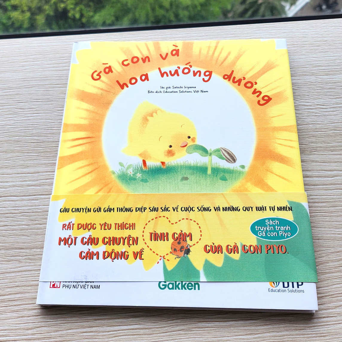 Sách Gà con và hoa hướng dương