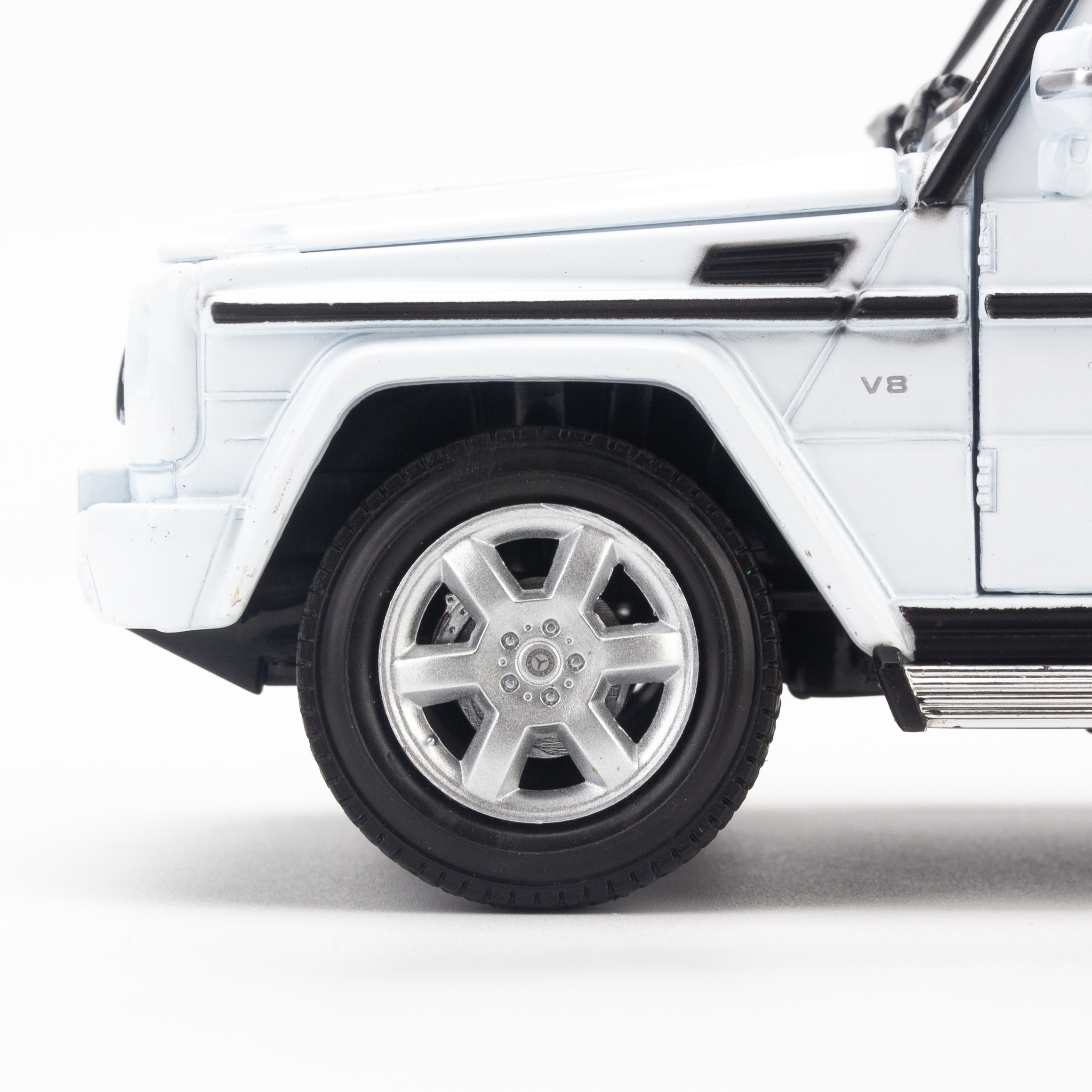 Mô hình xe Mercedes-Benz G500 1:24 Welly - 24012W