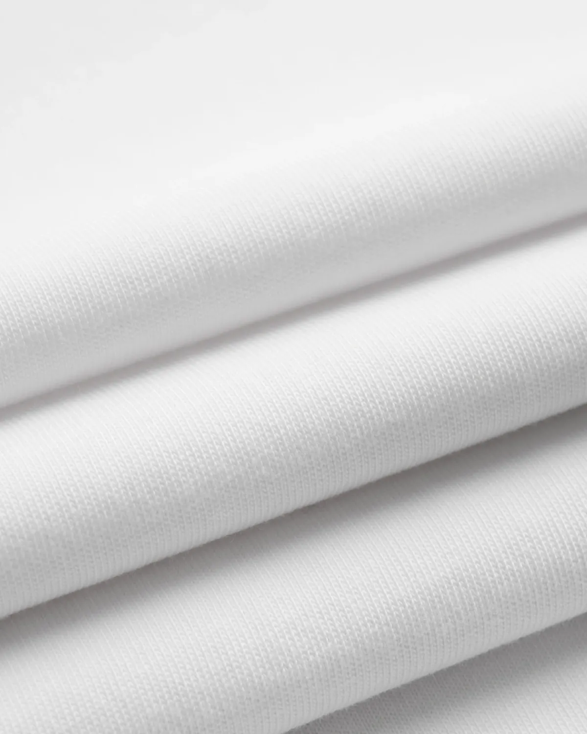 Áo thun nam ngắn tay hình in. Loose - RT 10F24TSS032R1 | ROUTINE CÀ MAU