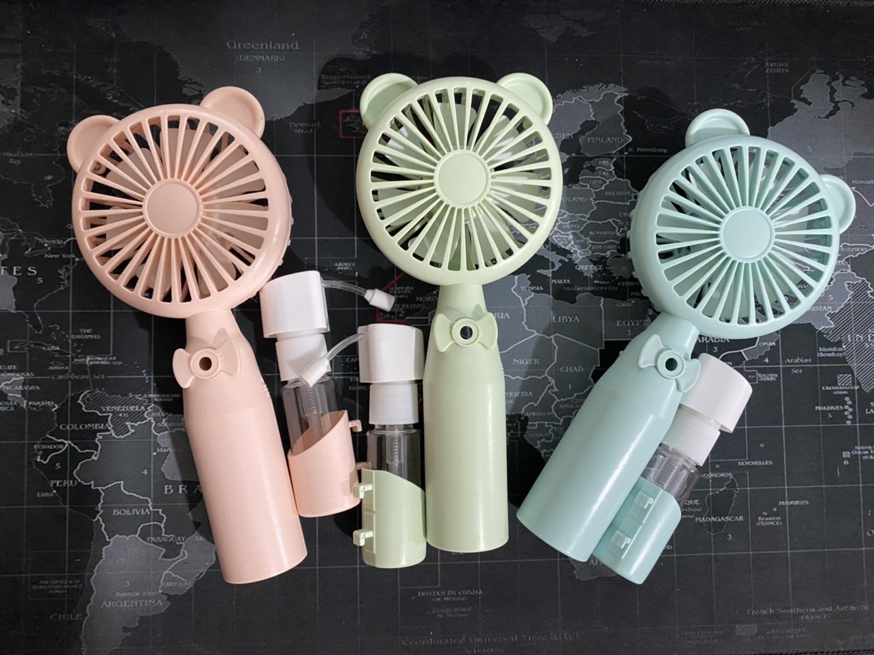 Quạt cầm tay mini HN kèm bình nước phun sương mẫu mới 2020
