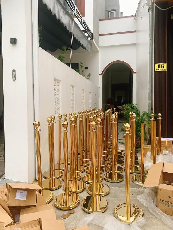 Cột chắn inox đầu tròn