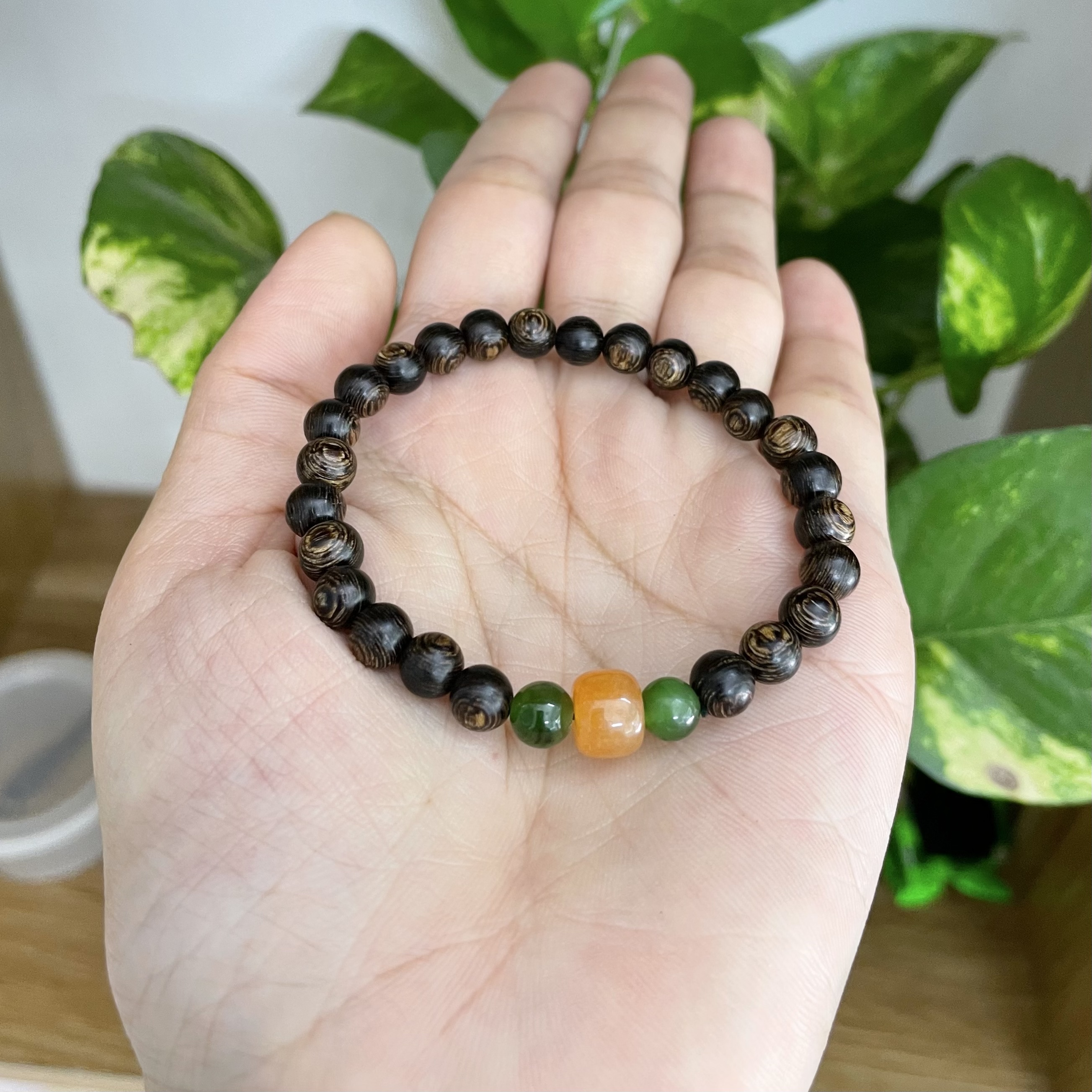 Vòng trầm sánh chìm 6 ly phối đá