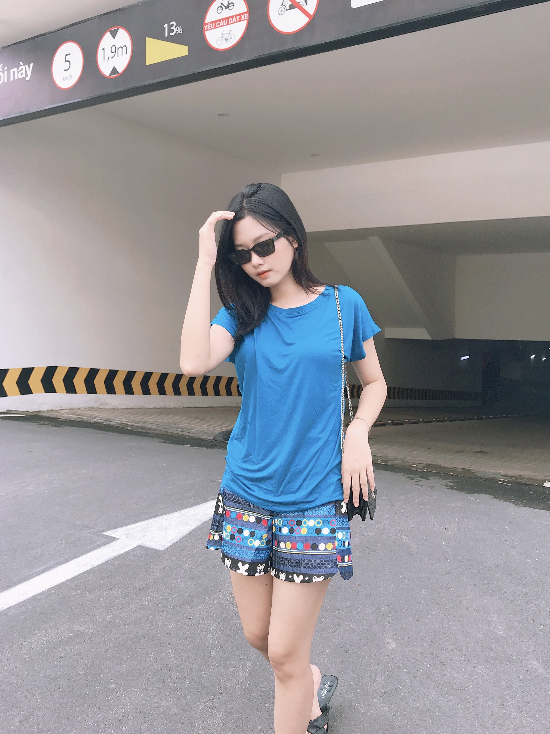 Áo thun dạo phố Xanh dương