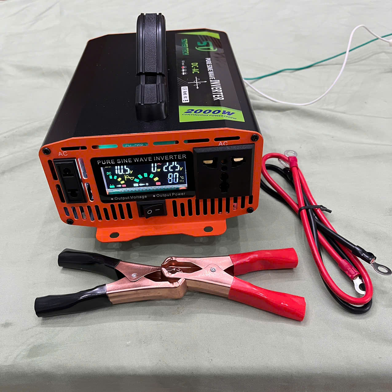 Bộ Kích Điện 12V Lên 220V 2000W Sóng Sin Chuẩn Hàng Nhật - Màn Hình LED Báo Vôn, Dòng Tải, Nhiệt Độ Cao Cấp