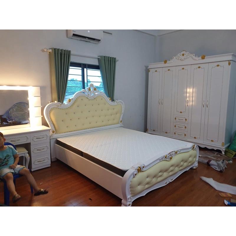 Giường tân cổ điển
