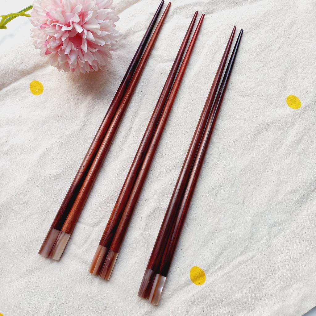 Đũa Gỗ Trắc Tự Nhiên 23cm Gắn Trai Hồng