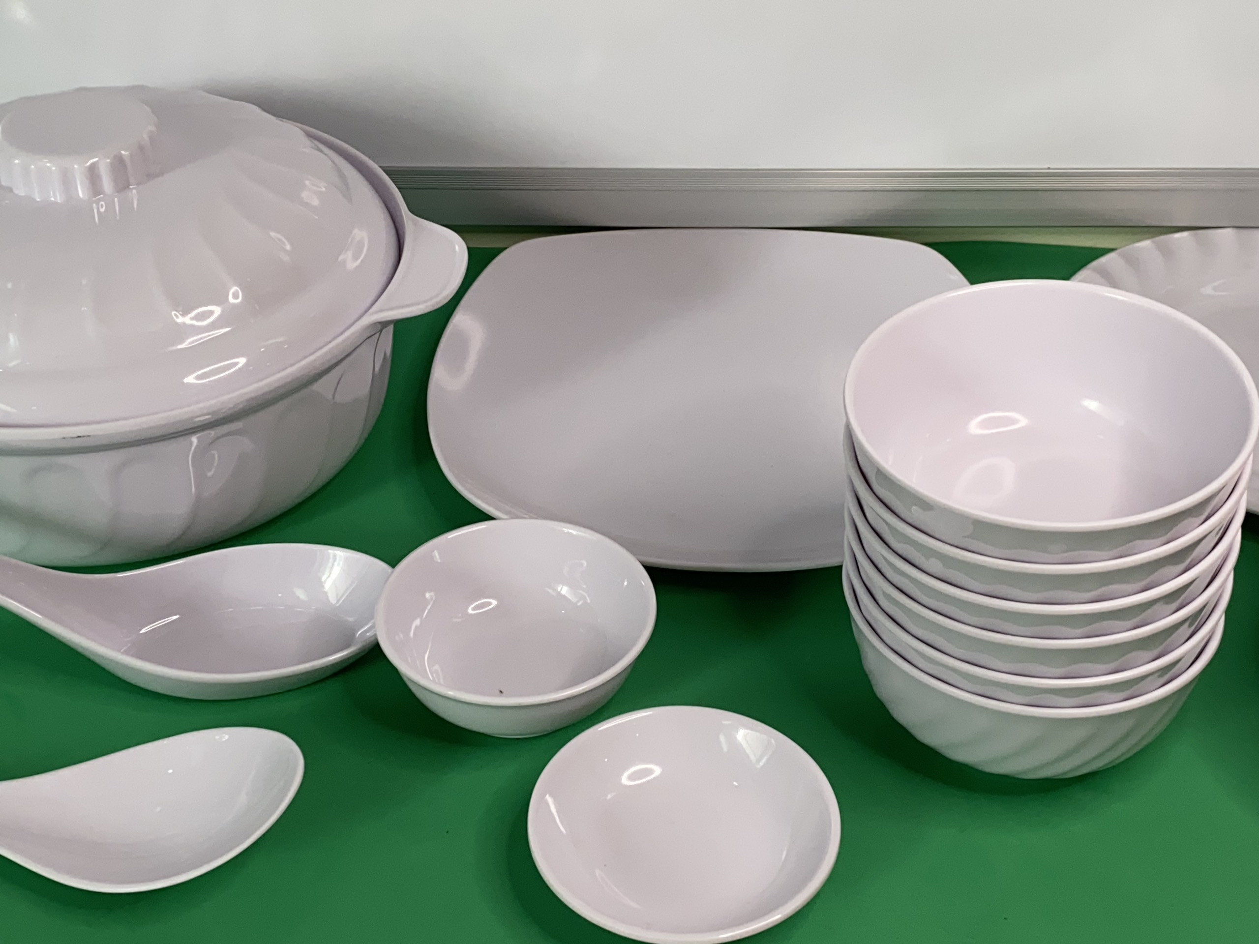 Bộ 6 Chén (Bát) cơm 9 Món TRẮNG Cao cấp An toàn sức Khoẻ Nhựa Xanh  Melamine