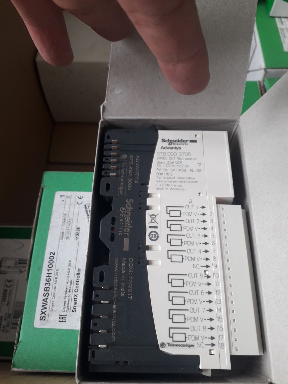 Mô đun STBDDO3705KS Schneider - modul đầu ra số STB DDO 3705 24 V DC - 16 DO Chính hãng