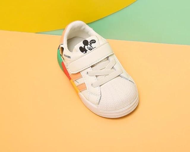 Giày thể thao cao cấp cho bé trai bé gái mẫu mới nhất 2021